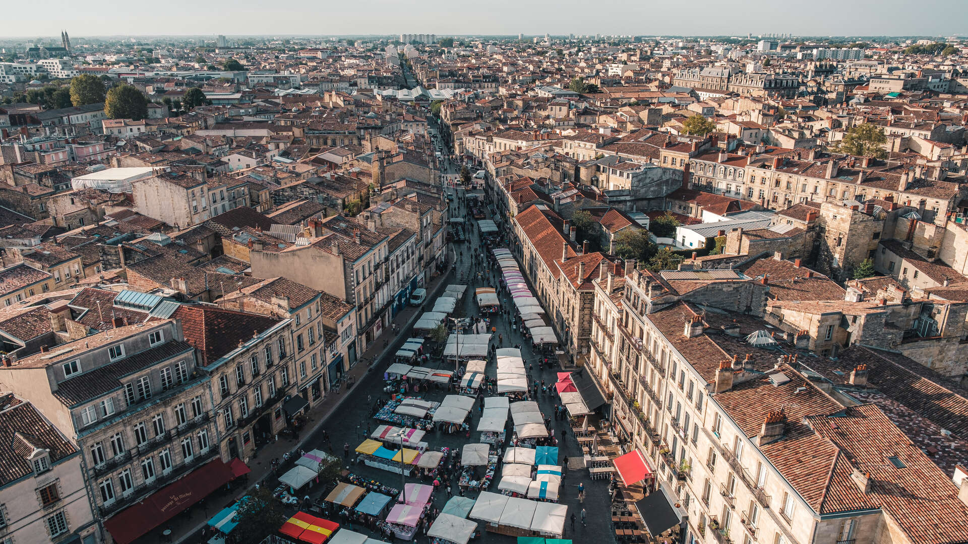 Brocantes depuis la flèche Saint-Michel