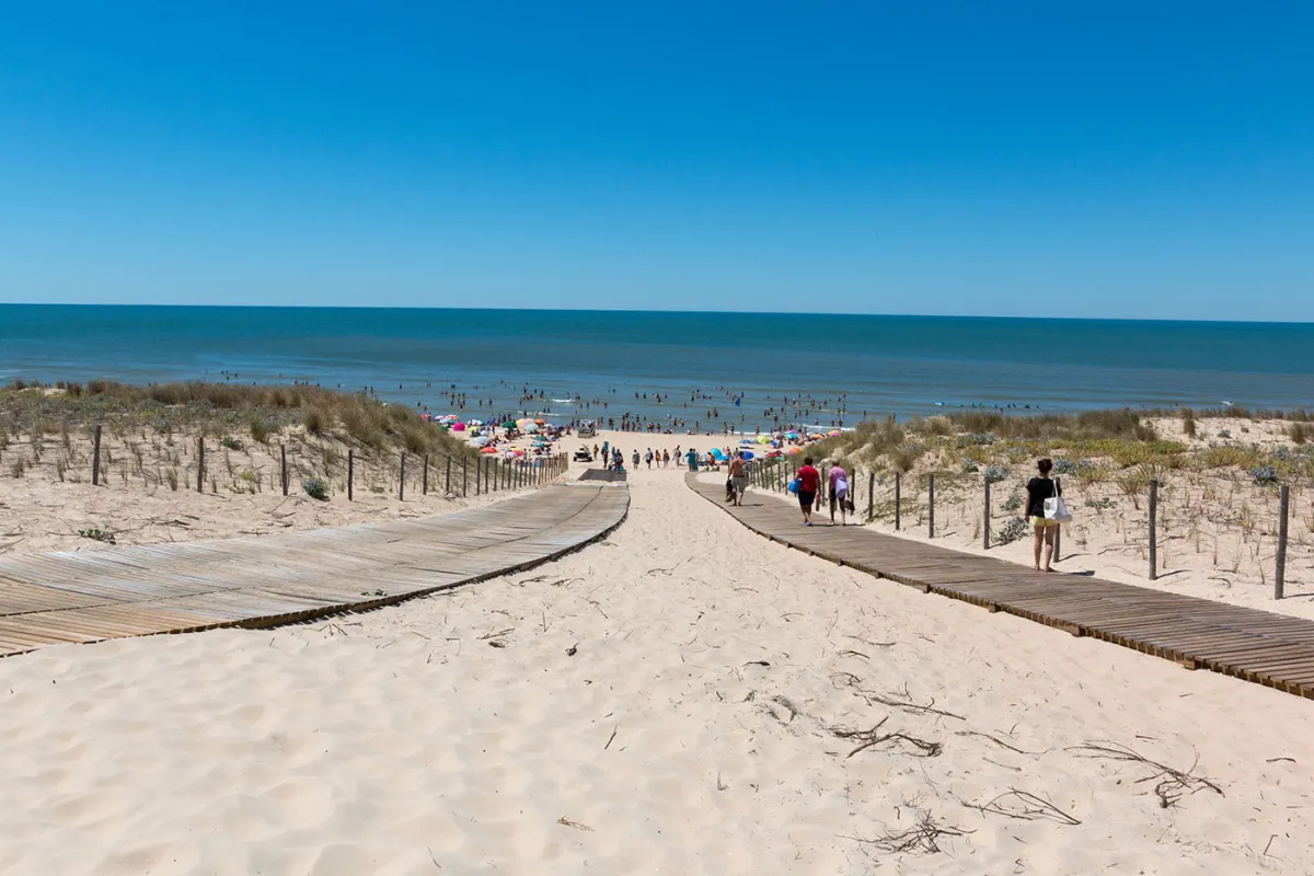 entree-plage-grand-crohot