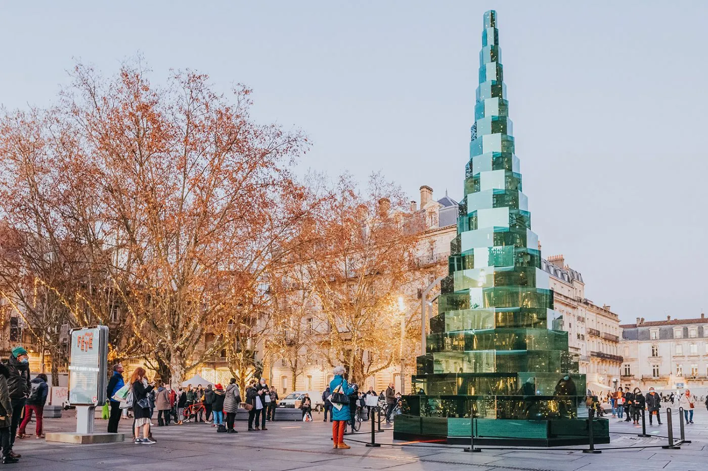 Sapin de Noël Bordeaux